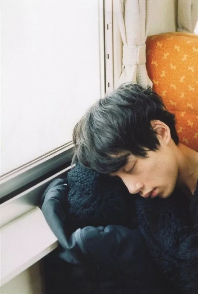 盐系男孩 坂口健太郎_写真