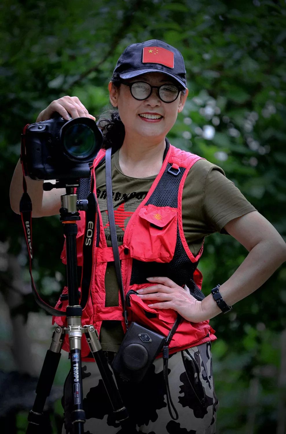 国际摄影家联盟(gpu)会员,中国摄影著作权协会会员,中国女摄影家协会