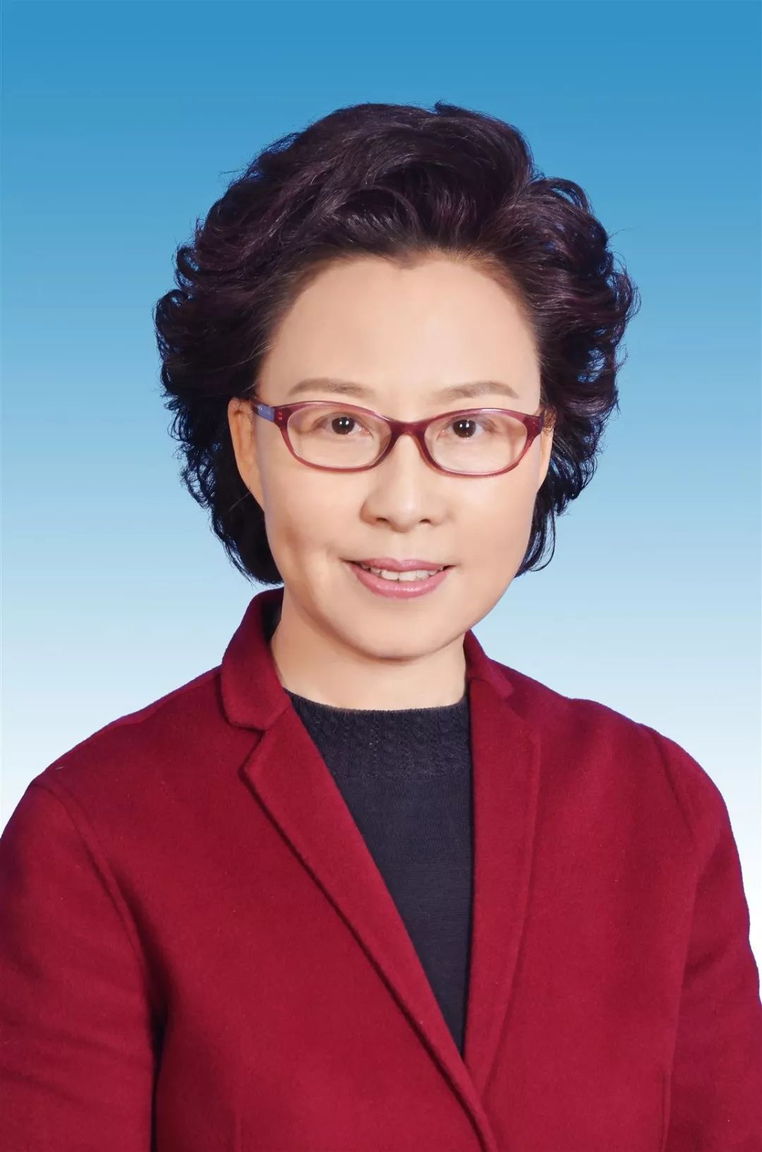 张妹芝同志当选河北省十三届人大常委会副主任