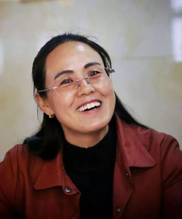 西吉基层作家单小花散文集苔花如米正式出版发行