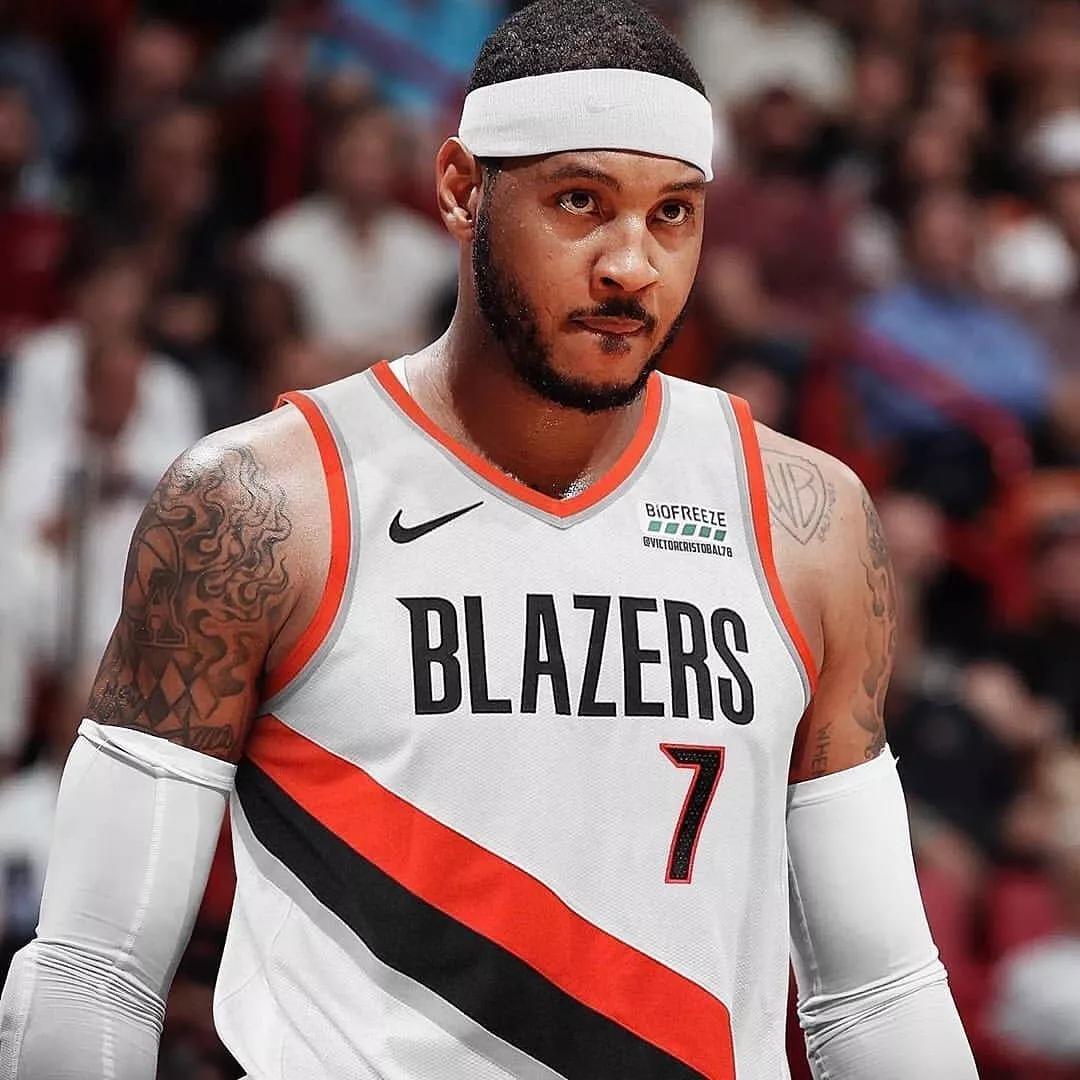 瓜哥冷峻的外表下,直到今天我们才发现,职业球员中最黑的,黑帮大佬里