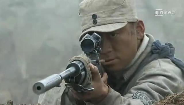 在剧中,王宝强的m1941约翰逊半自动步枪上,还安装了一具狙击镜.