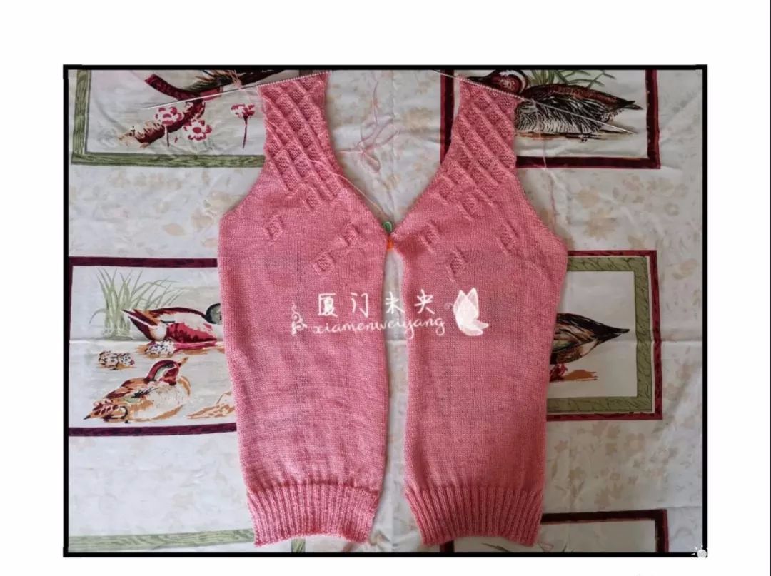 淘宝爆款女士菱形花v领开衫图文教程