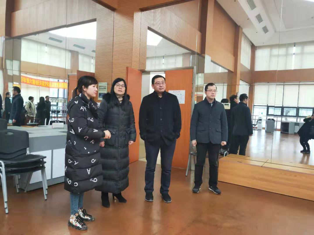 市文化广电旅游局领导班子成员分赴联系区县开展深化三