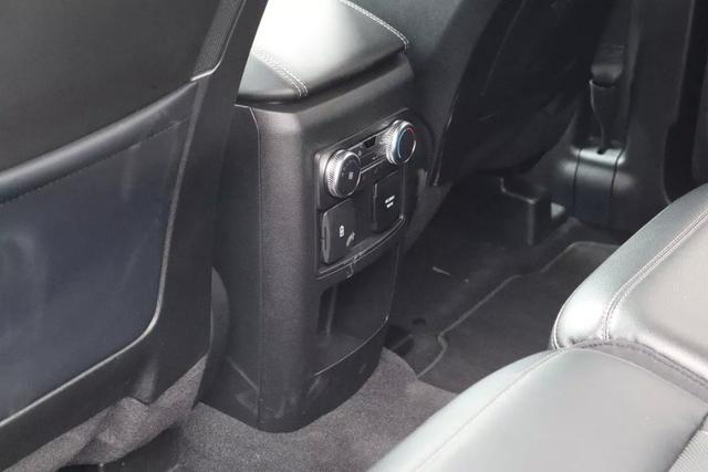 独立空调 座椅加热 大功率插座,美国车基本操作▲自动前滑座椅 通往