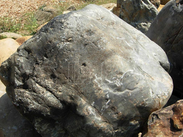 时产800吨的青石生产线的详细设备选型