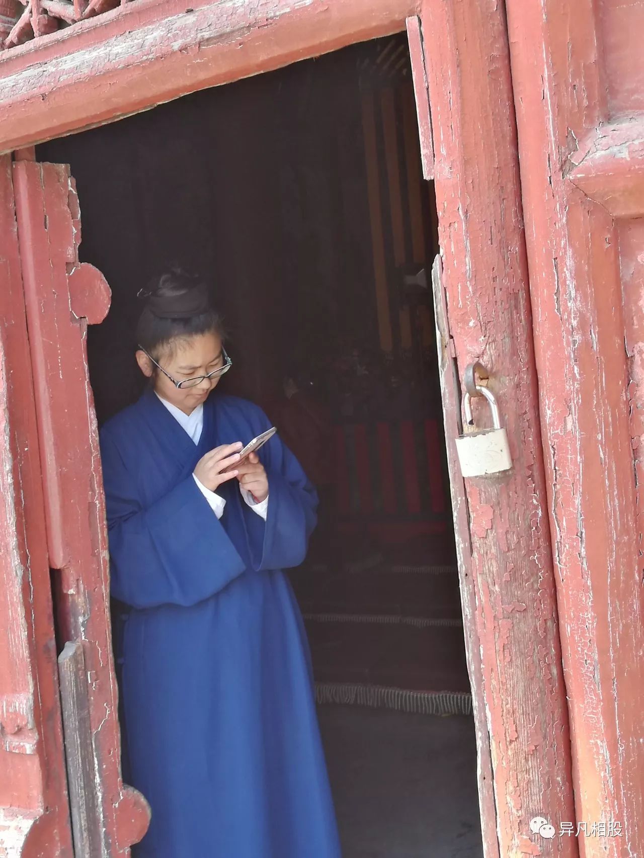 原创紫霄大殿不是谁都可以朝拜巧遇洛阳上清宫道长破例让我进殿一观