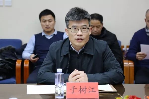 谢芸蕾,王景玉,饶梅元和魏徐表示非常荣幸能为燕山大学提供餐饮服务