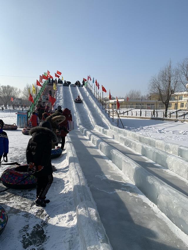长春公园冰雪运动乐园图片