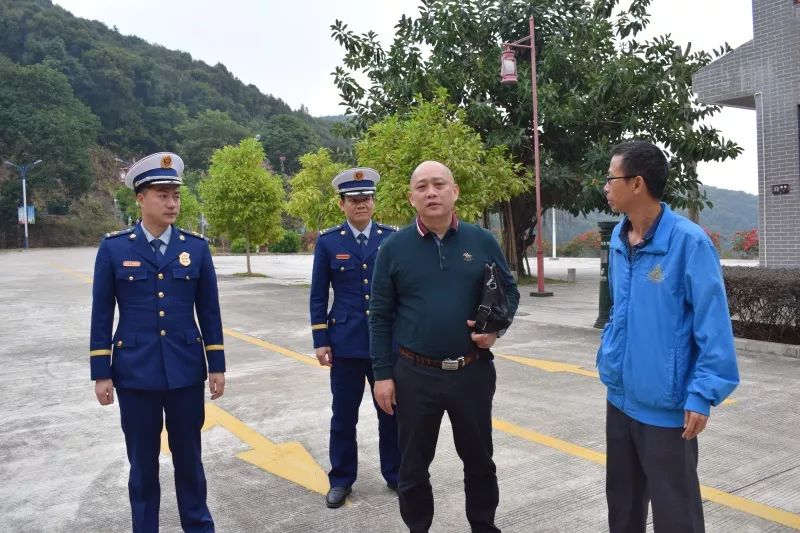 市安委办检查组到我县开展安全生产和消防考核工作