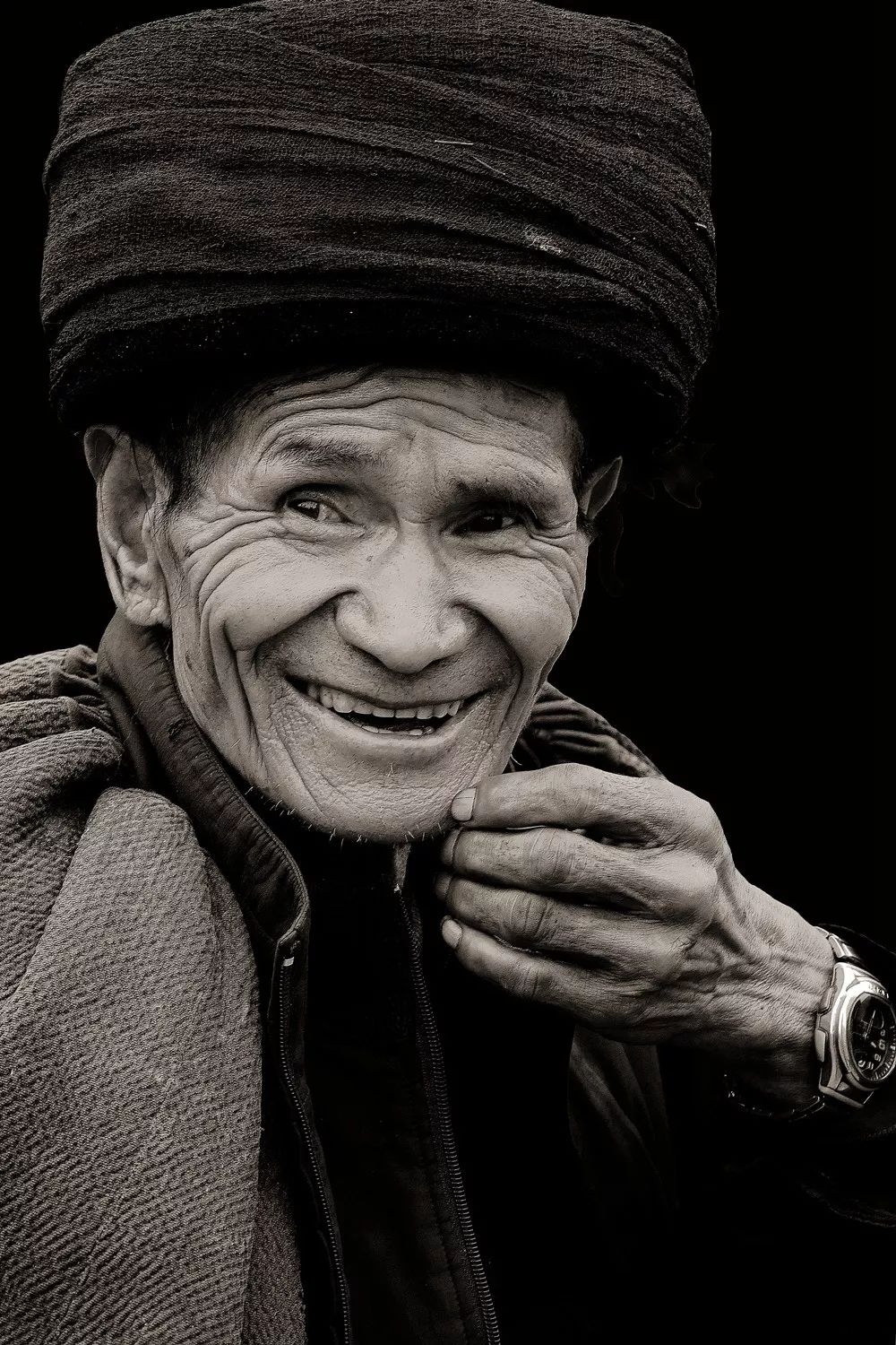 人文肖像何平大凉山彝族人纯真的笑脸