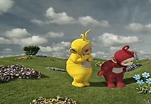 天线宝宝:天线宝宝去花园房子里玩,太开心了