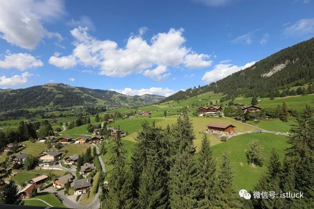 阿尔皮纳格施塔德酒店:瑞士老牌奢华之地的耀眼新贵