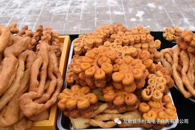 第三届土族民俗传统馍馍大赛在东沟乡塘拉村举行