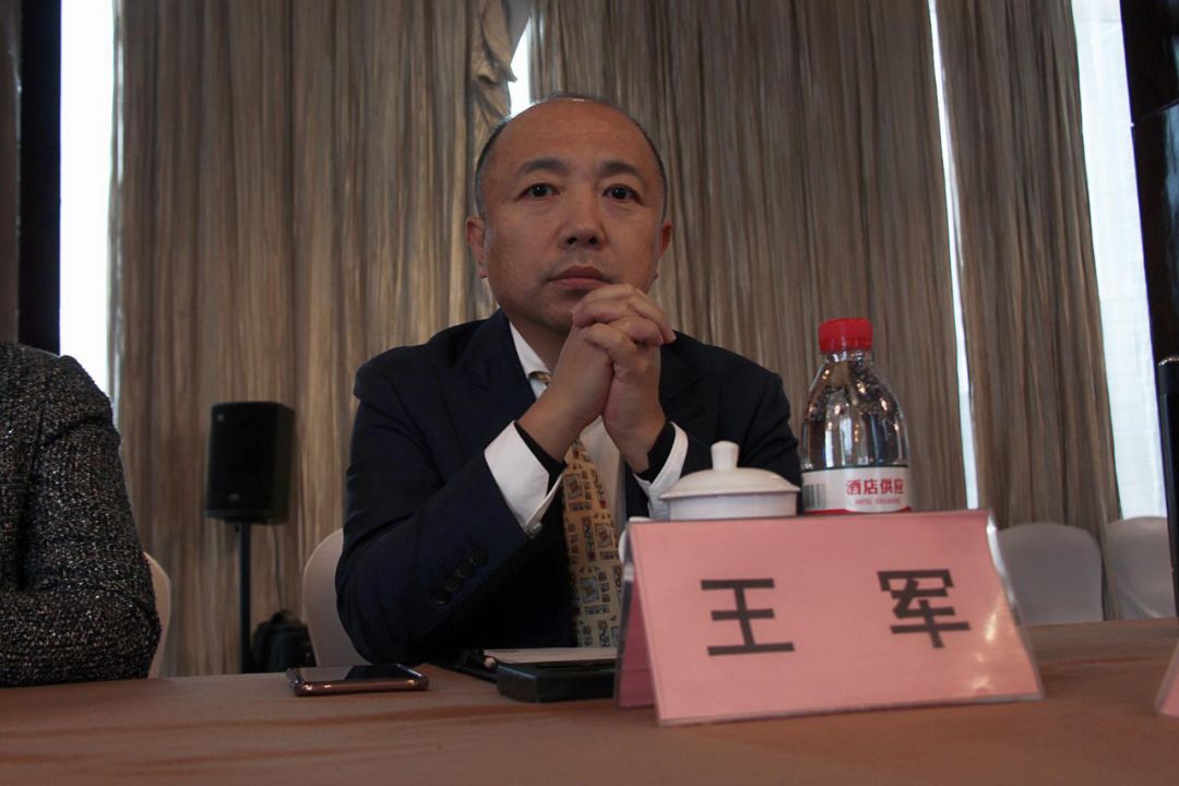 会议由深圳市城市照明学会秘书长- 戈金星先生担任全程会议主持工作