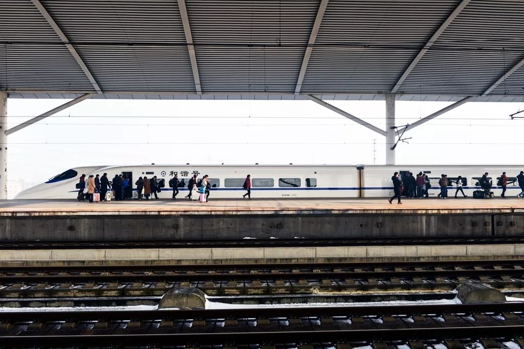 绍兴春运众生相:下一站,回家!_火车站