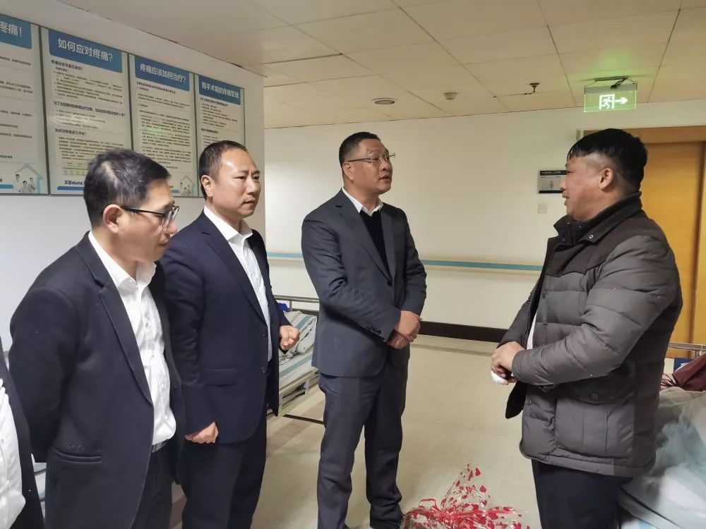 龙港209路公交上气愤一幕!他要在牢里过年了