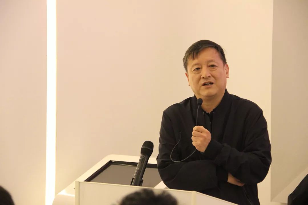 市委常委,副市长徐新宇为赣州三中师生上思政课