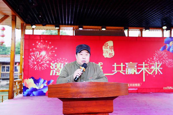 区,汉阳经济技术开发区等分管扶贫工作相关的领导,原恩施州州长郭大孝