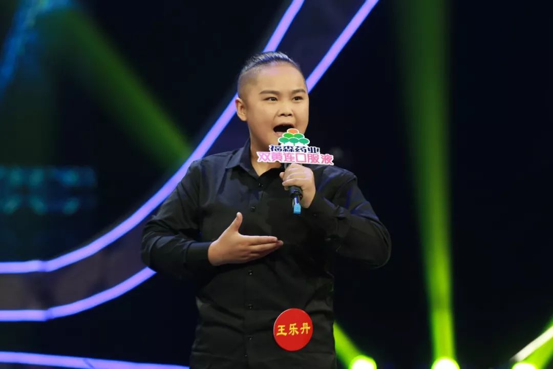 这是一场梨园高手的终极比拼,《梨园春》年终巅峰对决今晚现场直播!