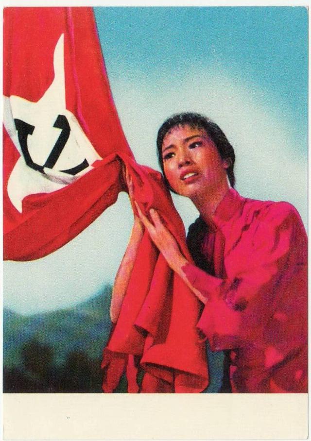 娘子军连党代表——洪常青
