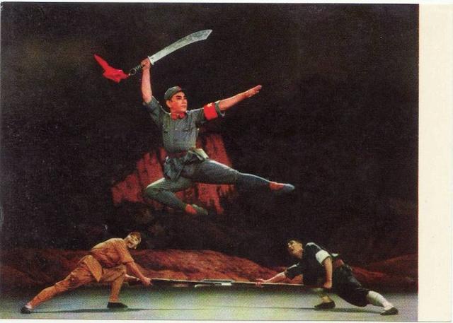 洪常青在《国际歌》声中就义,烈火中永生!