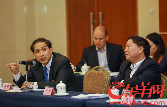 广东省政协委员受家长委托,讲述小升初密考之痛_李子良