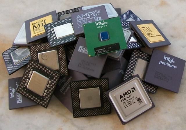 西方对俄封锁芯片出口,俄军工将陷入困境?背靠东方毫无畏惧