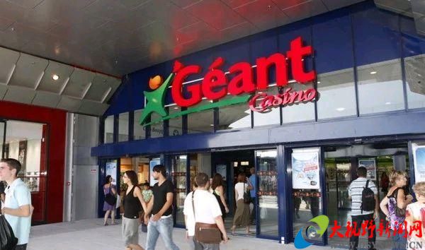 这事发生在法国蒙彼利埃连锁超市géant casino,当时有顾客发现超市的