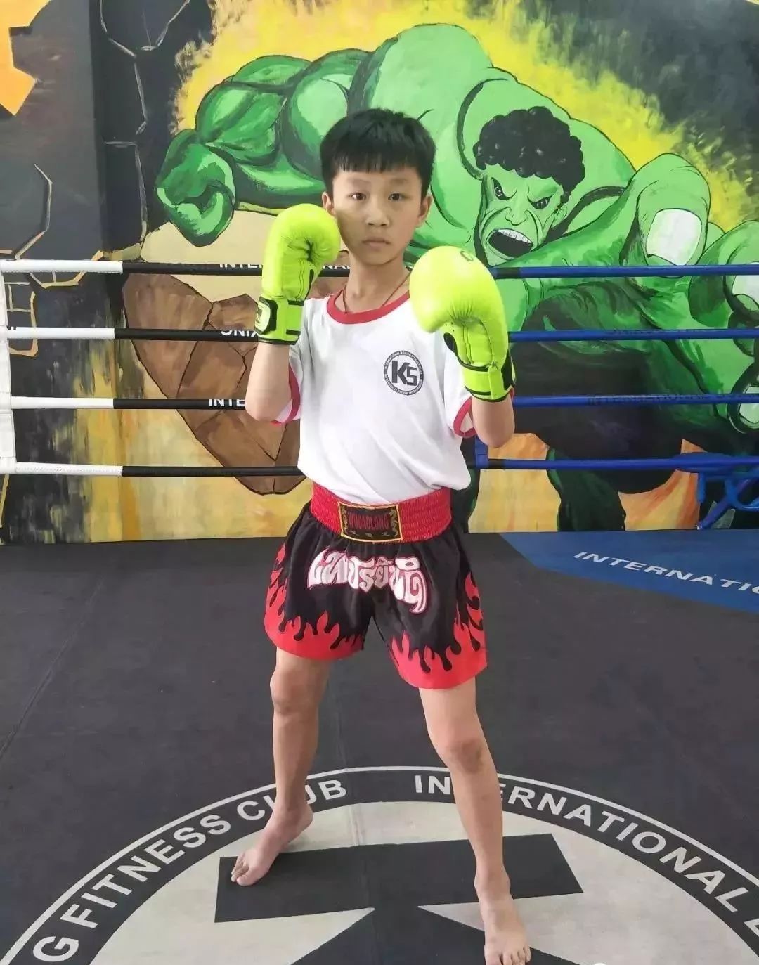 现场直播临沧市第一届巴图杯青少年散打擂台赛开始啦