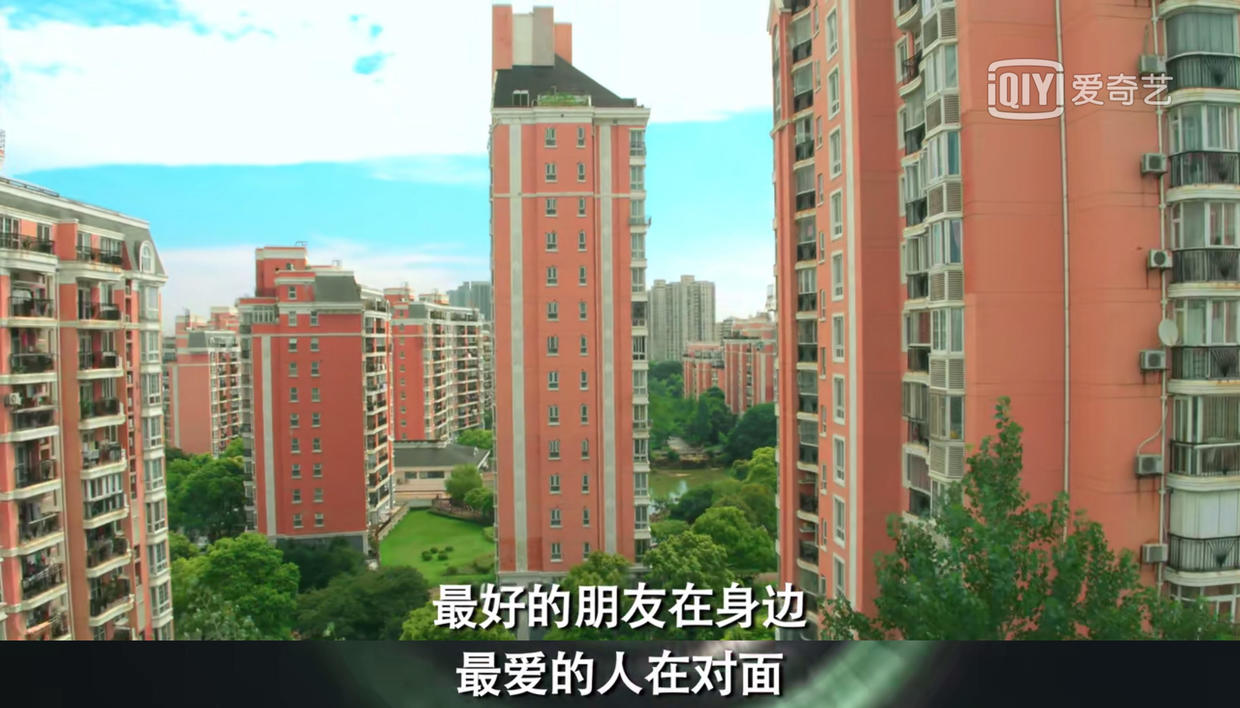 千呼万唤中《爱情公寓5》终于开播了!有遗憾有惊喜,还尬舞!值得看吗?