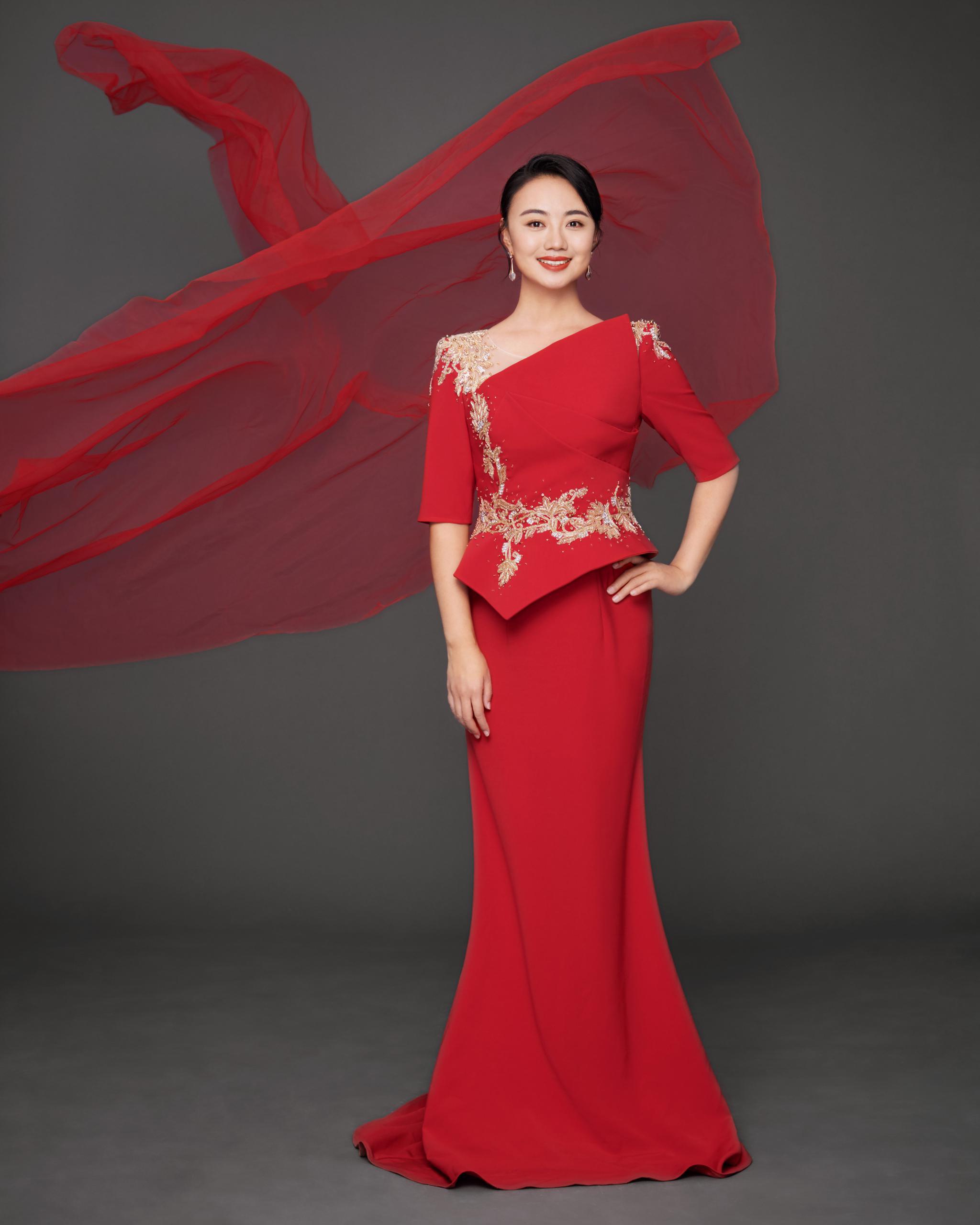 与祖国同频共振百年目标李玮深情演绎没有祖国哪有我的家