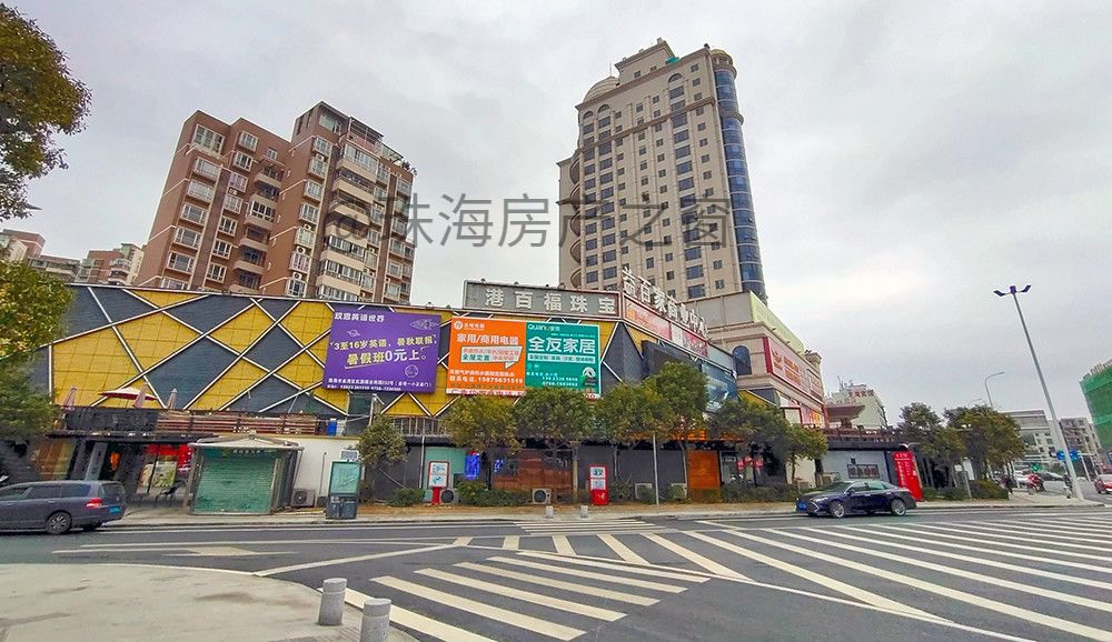 据编辑了解,正光广场总建筑面积22,000平米,主力打造红旗镇首个集