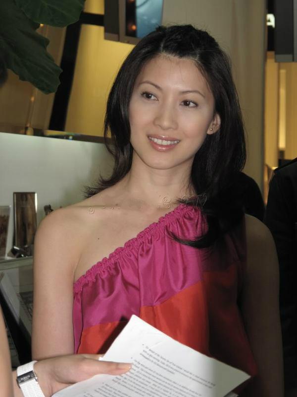 原创新加坡经典美人太多小娘惹月娘昆仑奴张颖你还记得吗