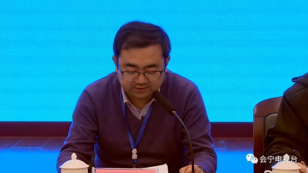 何亚军在讲话时指出,评估督导组将在抽样,入户,座谈会召开,疑似问题