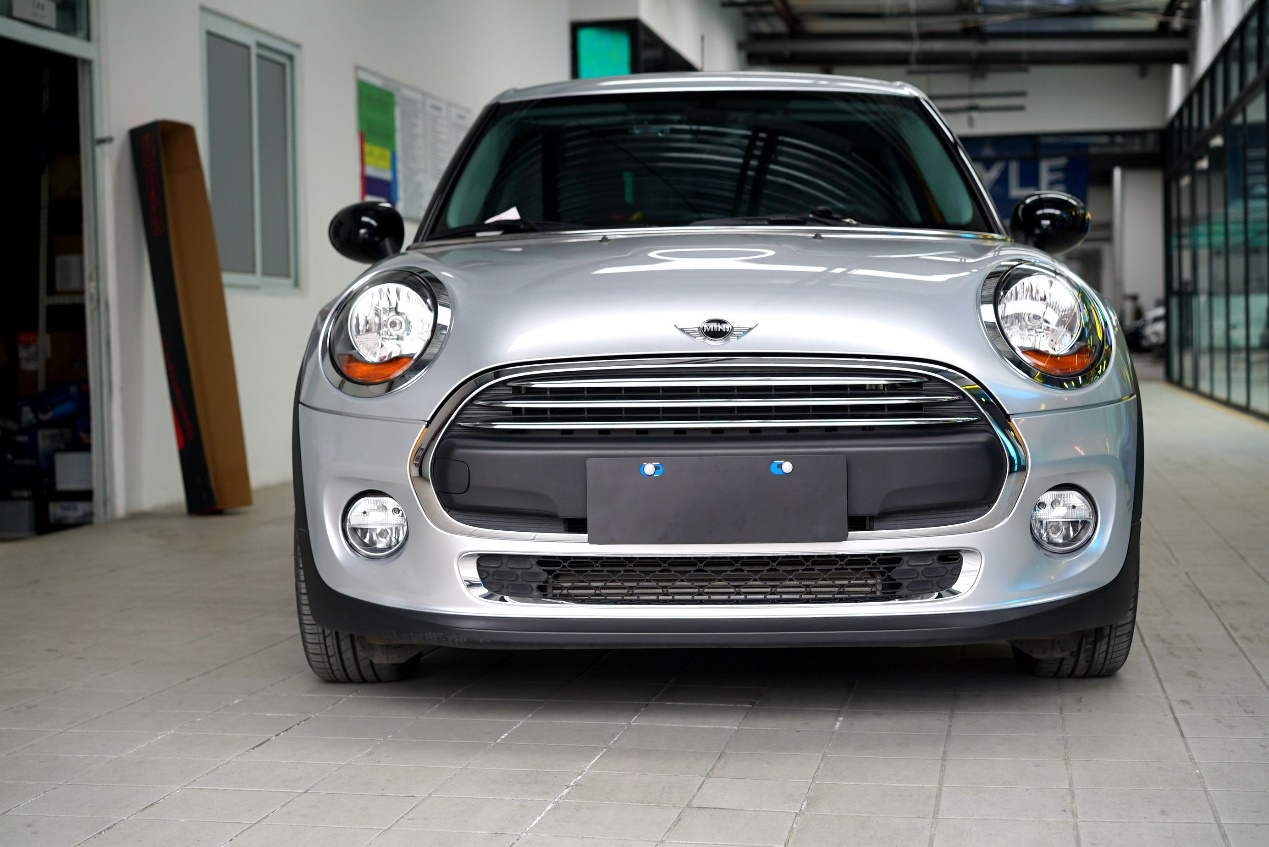 没对象的请看过来这辆金属银色mini车主是单身