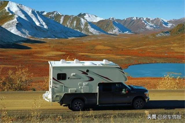 这种房车极度罕见,2米大床配独立厨卫够宽敞