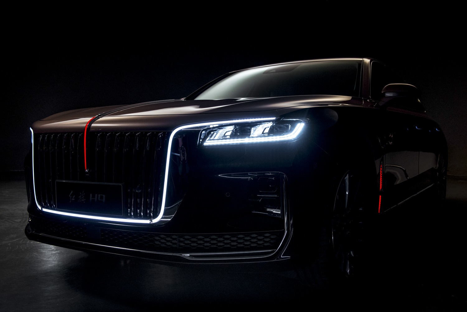 新红旗h9全球首秀 行走在路上的艺术品_搜狐汽车_搜狐网