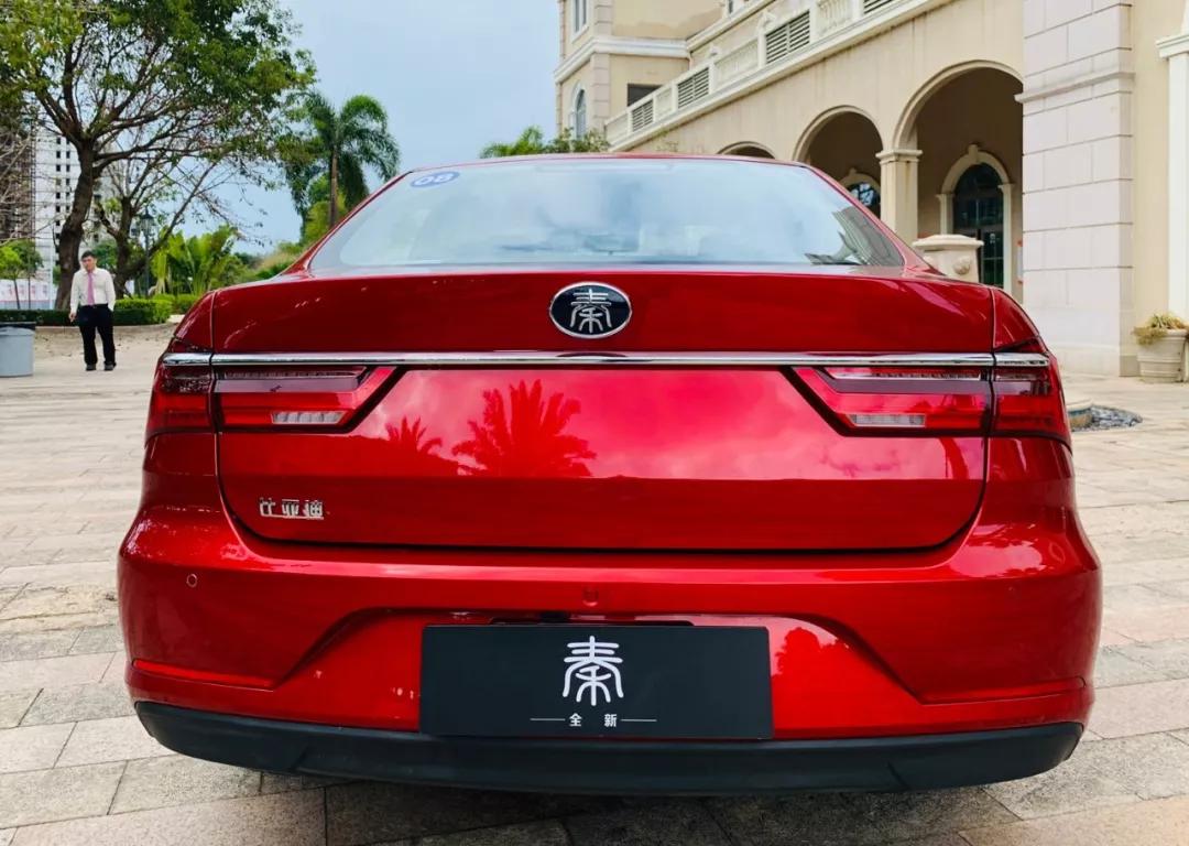 599万起价低量足试驾全新比亚迪秦燃油版