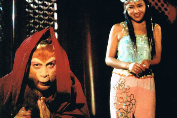 返回文章列表       第八十一回里陷空山无底洞有个金鼻白毛老鼠精