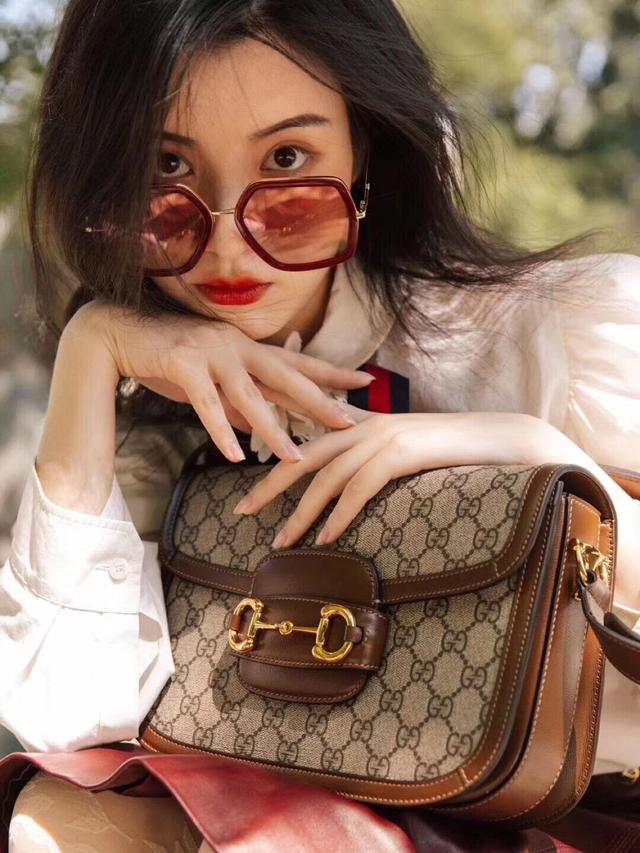 gucci马鞍包复古与摩登的魅力独树一帜的品牌美学