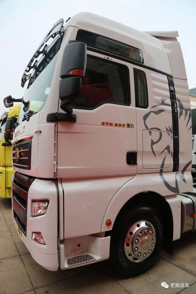 全新汕德卡c7h智能卡车面世 超大空间真的不一般