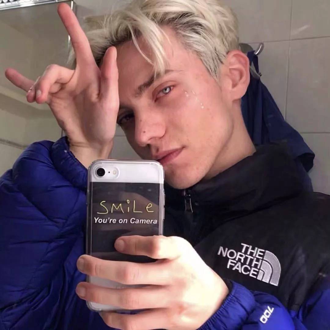 渣男头像不介意孤独比爱你舒服