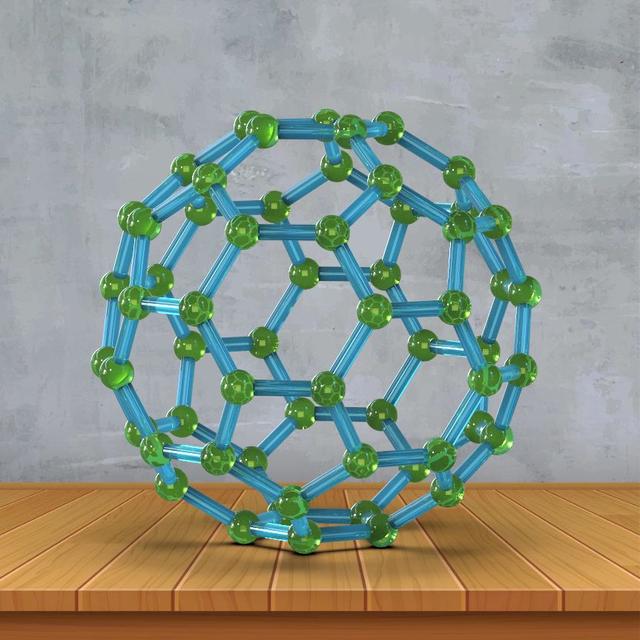 用solidworks建模的c60球形分子结构只用了10页就画完了