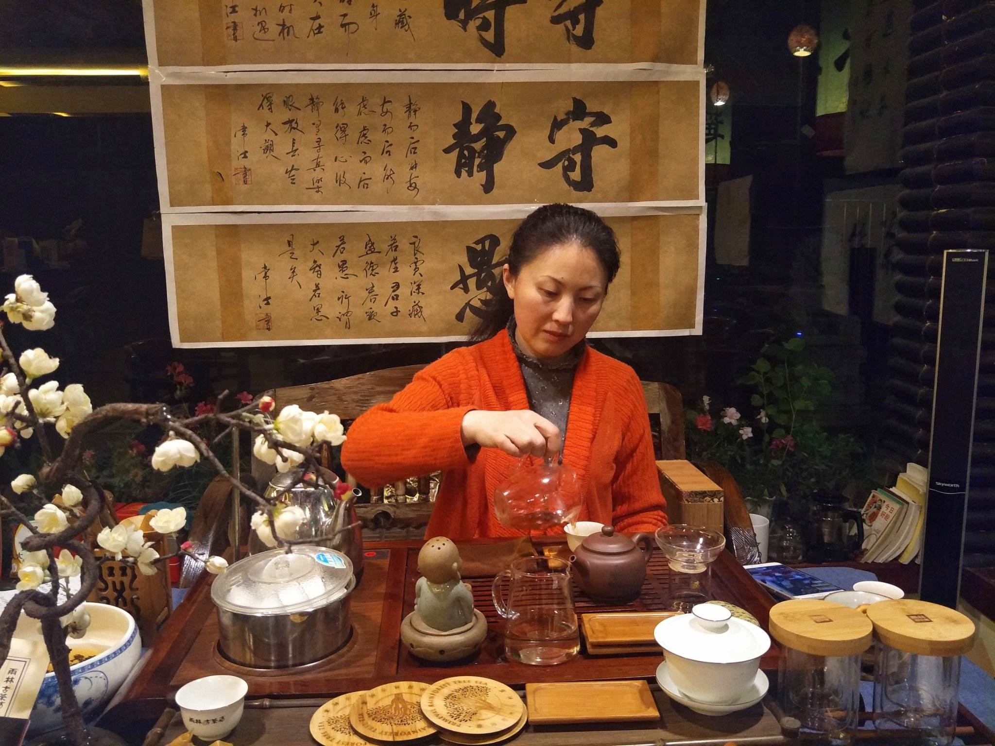 卖茶潮流|边喝茶边创业!茶商大量推广合伙人模式,让卖茶变简单_茶叶