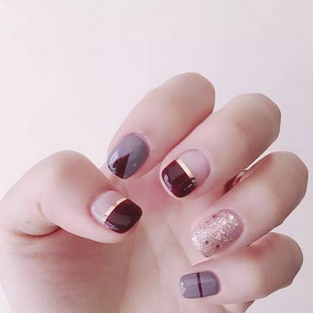 冬季给指甲换个颜色,最时髦的美甲搭配学起来!