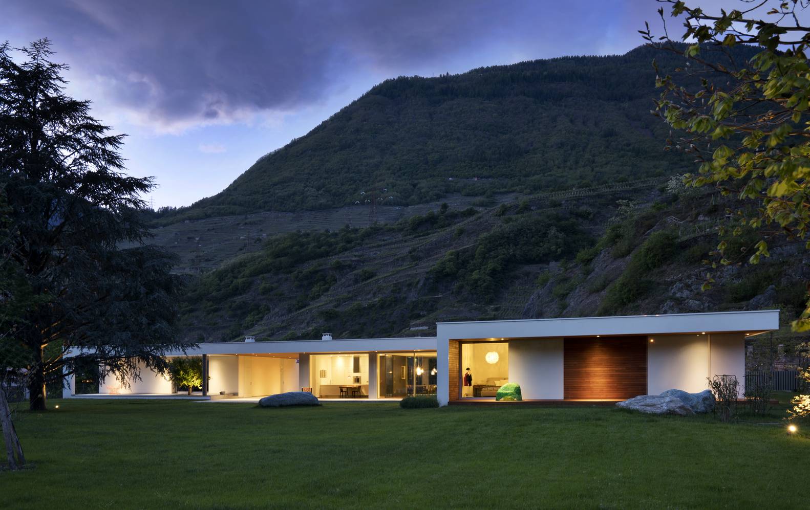 edra简约别墅搭配时尚家具演绎别致艺术美