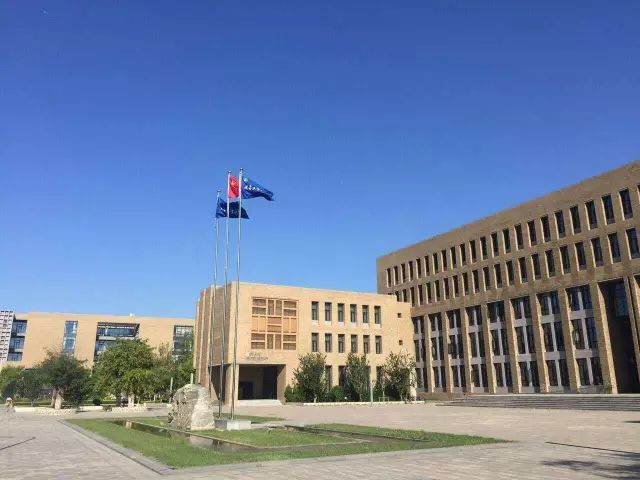 五年奋进路现代大学治理体系不断完善民生工程建设取得显著成效