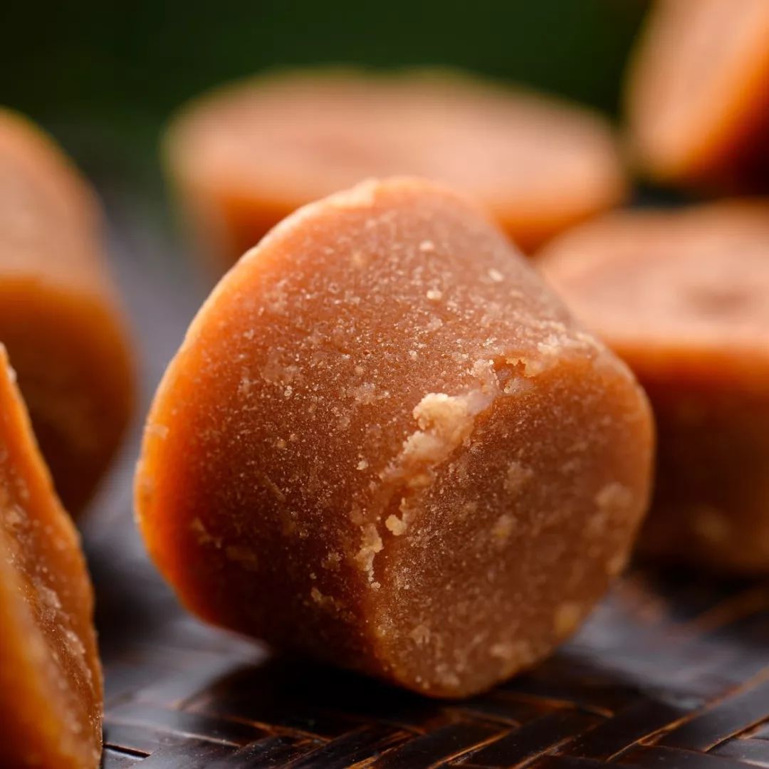 用百年光阴熬守一块红糖的味道