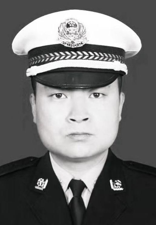 事件发生后,涞源县公安局迅速组织追查肇事逃逸车辆和嫌疑人,当日14时